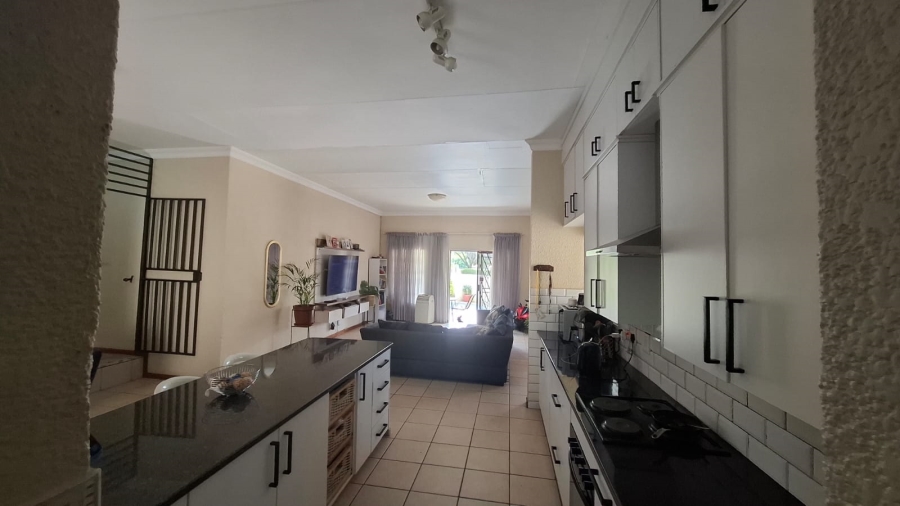 3 Bedroom Property for Sale in Safari Gardens North West